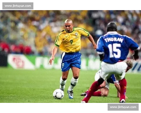 从五次登顶到足球王国传奇 巴西队世界杯夺冠辉煌历程全景回顾